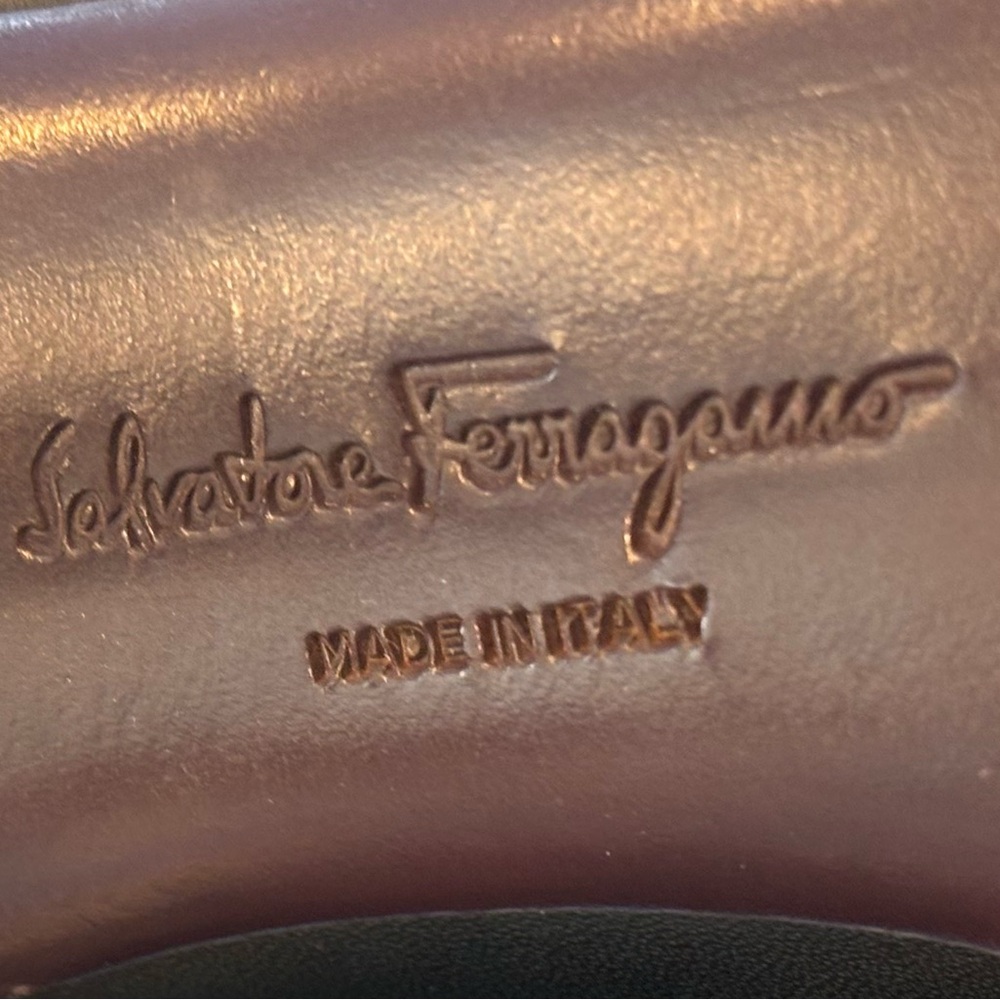 Salvatore Ferragamo LIDA Black Leather Platform Pump Heels Size 8 - Picture 9 of 13